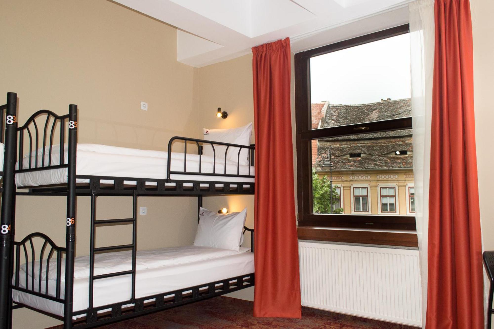 B13 Hostel Sibiu Eksteriør billede