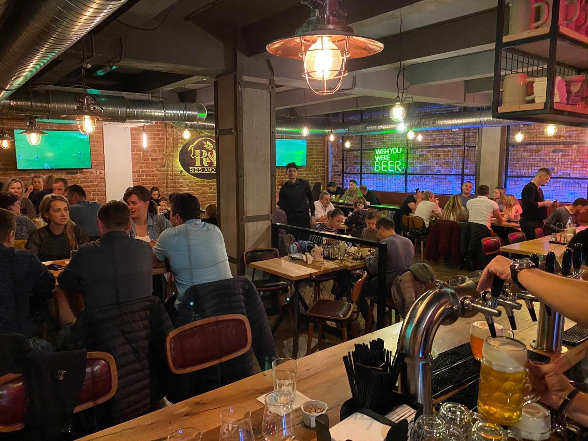 B13 Hostel Sibiu Eksteriør billede